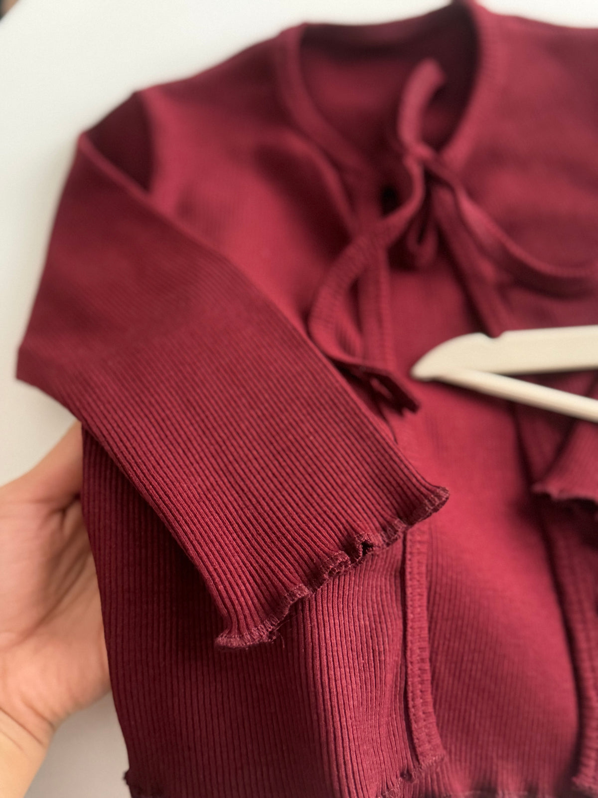 Bordo Bağcıklı Hırka