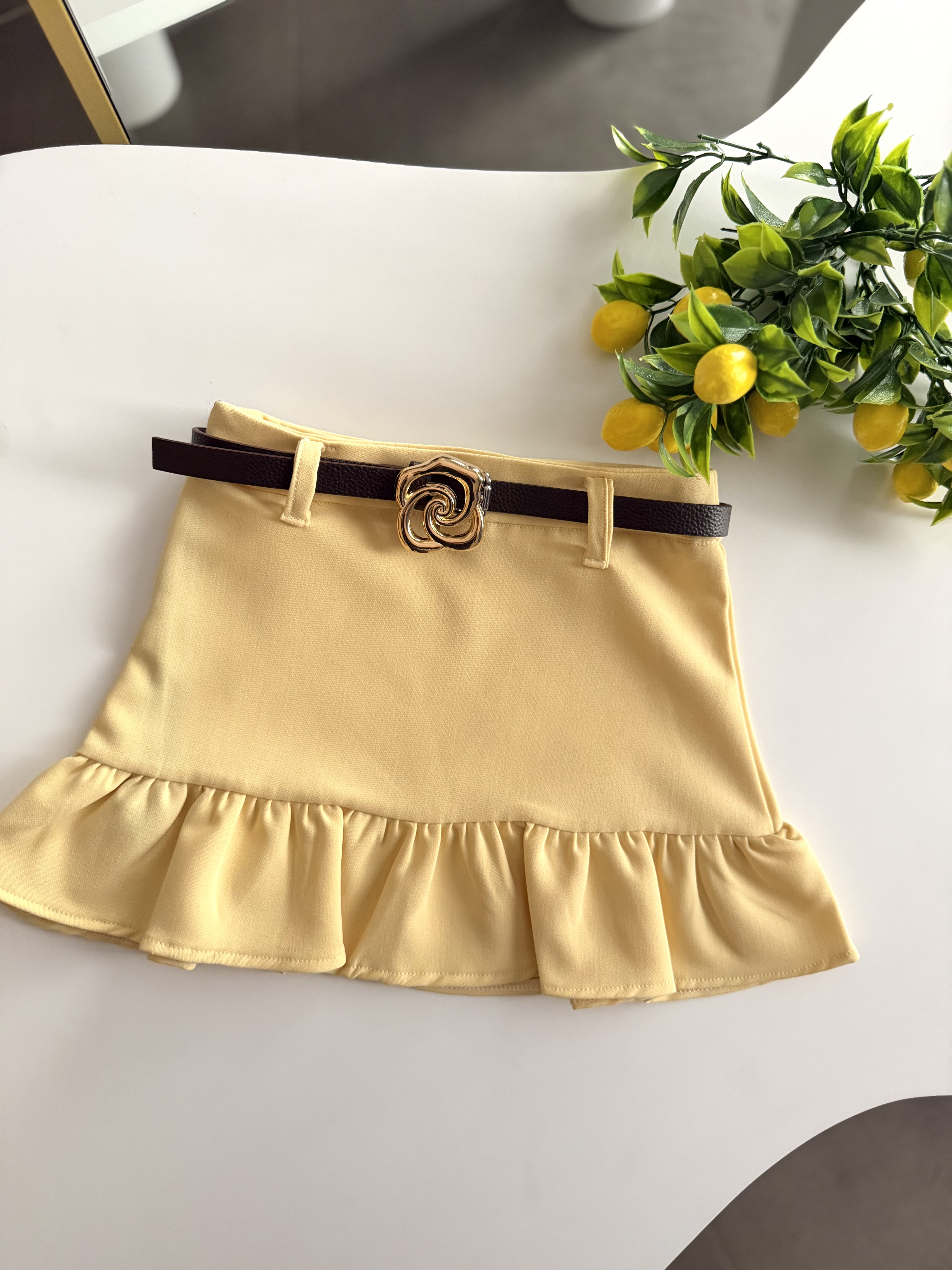 Sarı Volanlı Lüks Kemerli Tasarım Etek