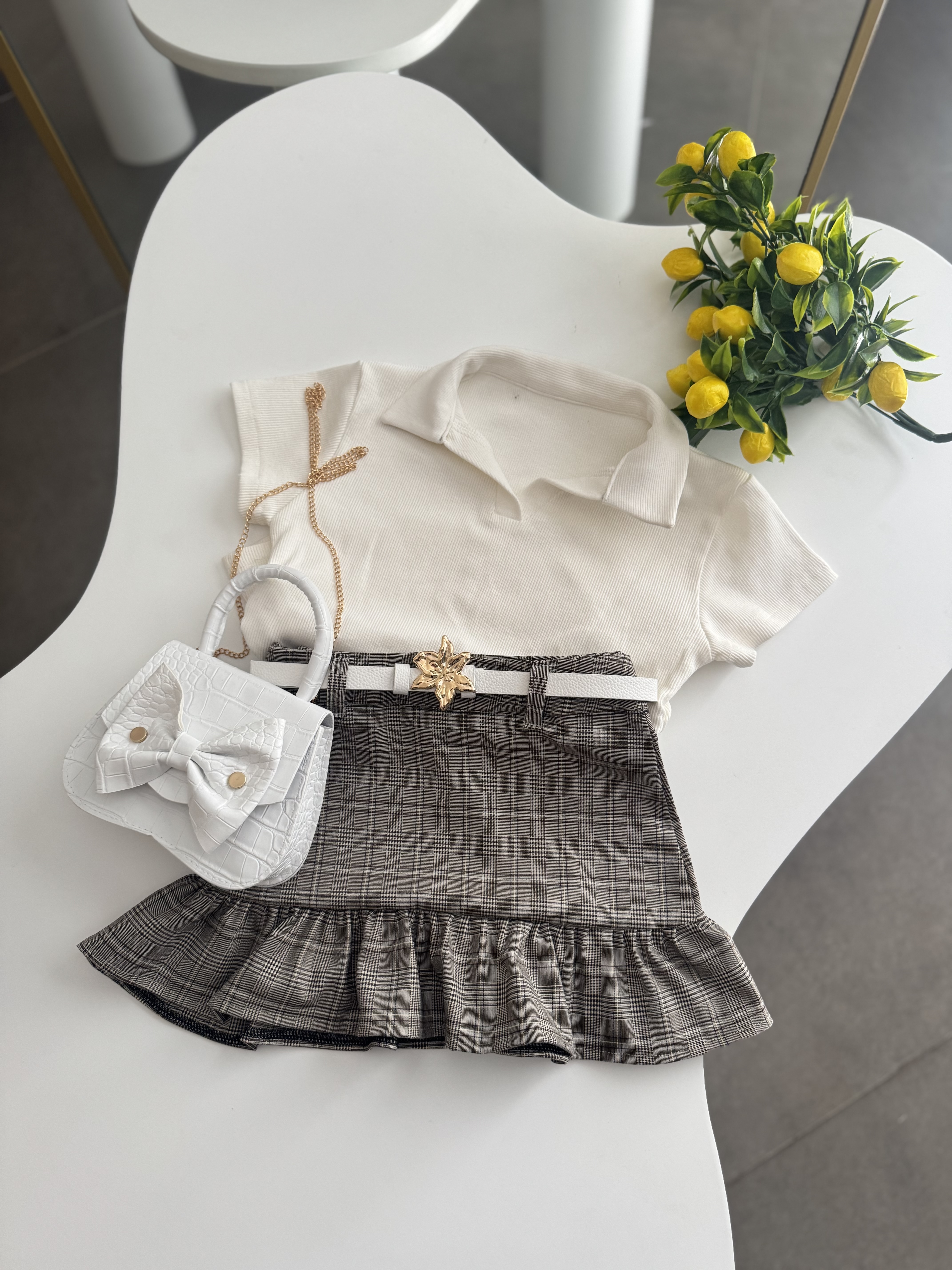 Gold Kemerli Tasarım Etek Bluz Çanta Kombin