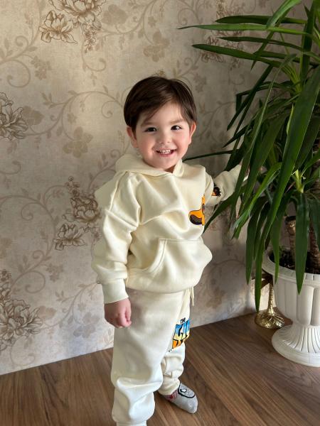 Ekru Leon King Takım